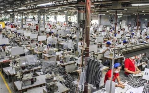 P33 daily pay hike for Central Visayas workers starting next month.